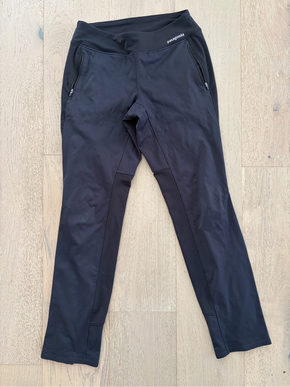 Patagonia Women’s Wind Shield Black Soft Shell Hiking / Running Pants